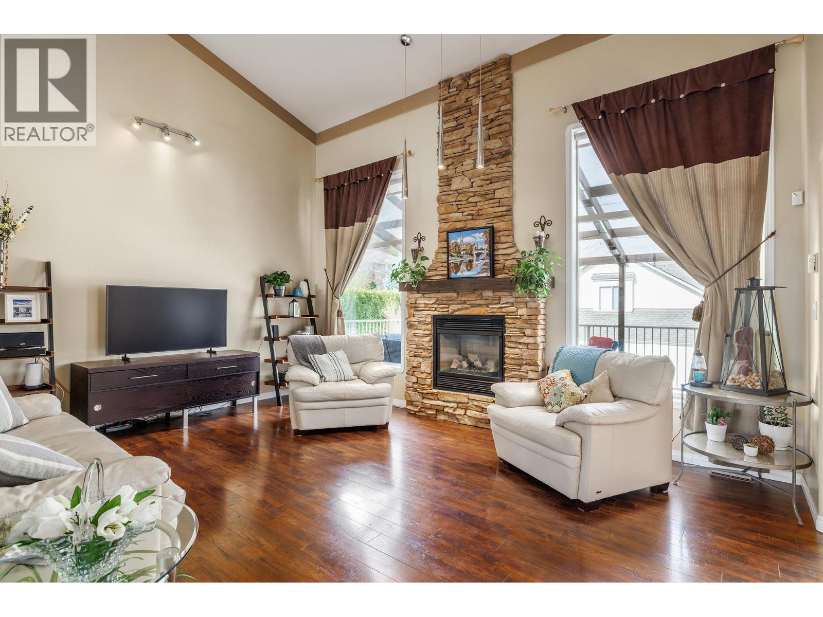 2212 Chilcotin Crescent, Kelowna, British Columbia  v1v 2m8 - Photo 2 - 10382518