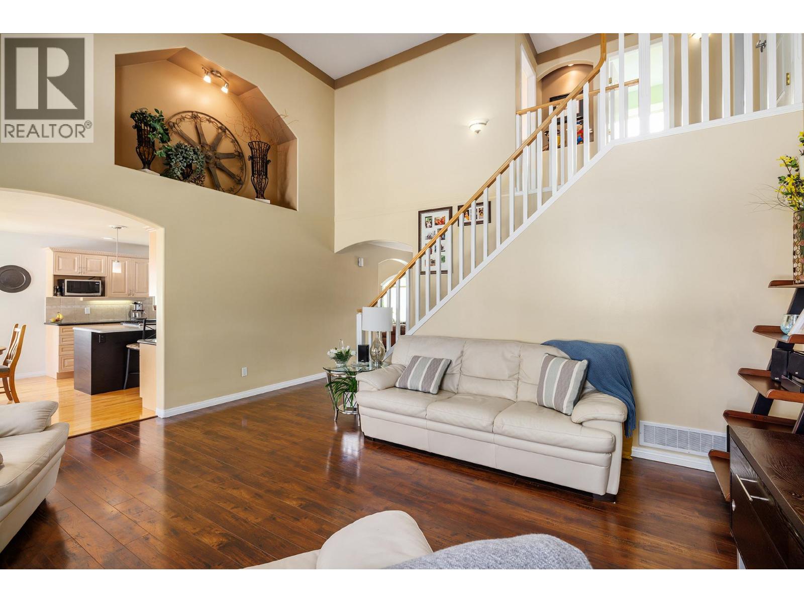 2212 Chilcotin Crescent, Kelowna, British Columbia  v1v 2m8 - Photo 5 - 10382518