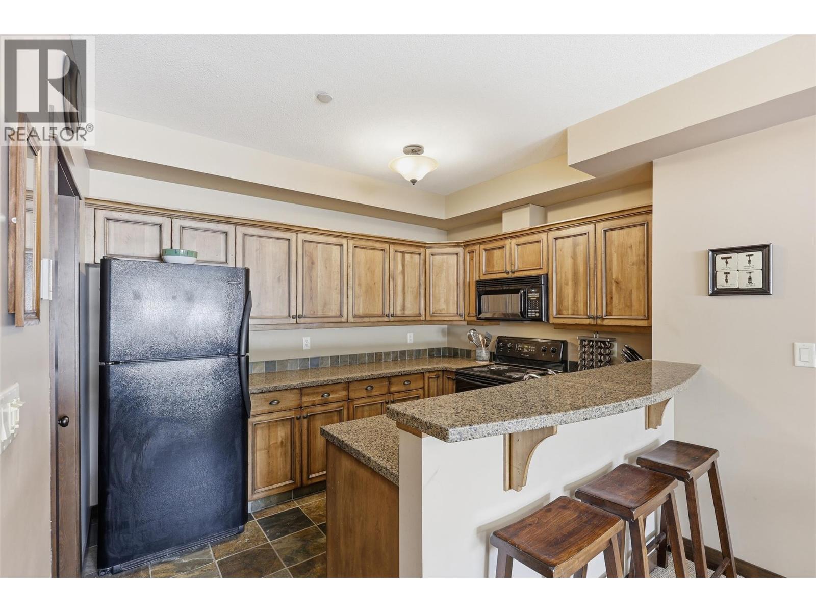 5005 Valley Drive Unit# 13, Sun Peaks, British Columbia  V0E 5N0 - Photo 12 - 10383822