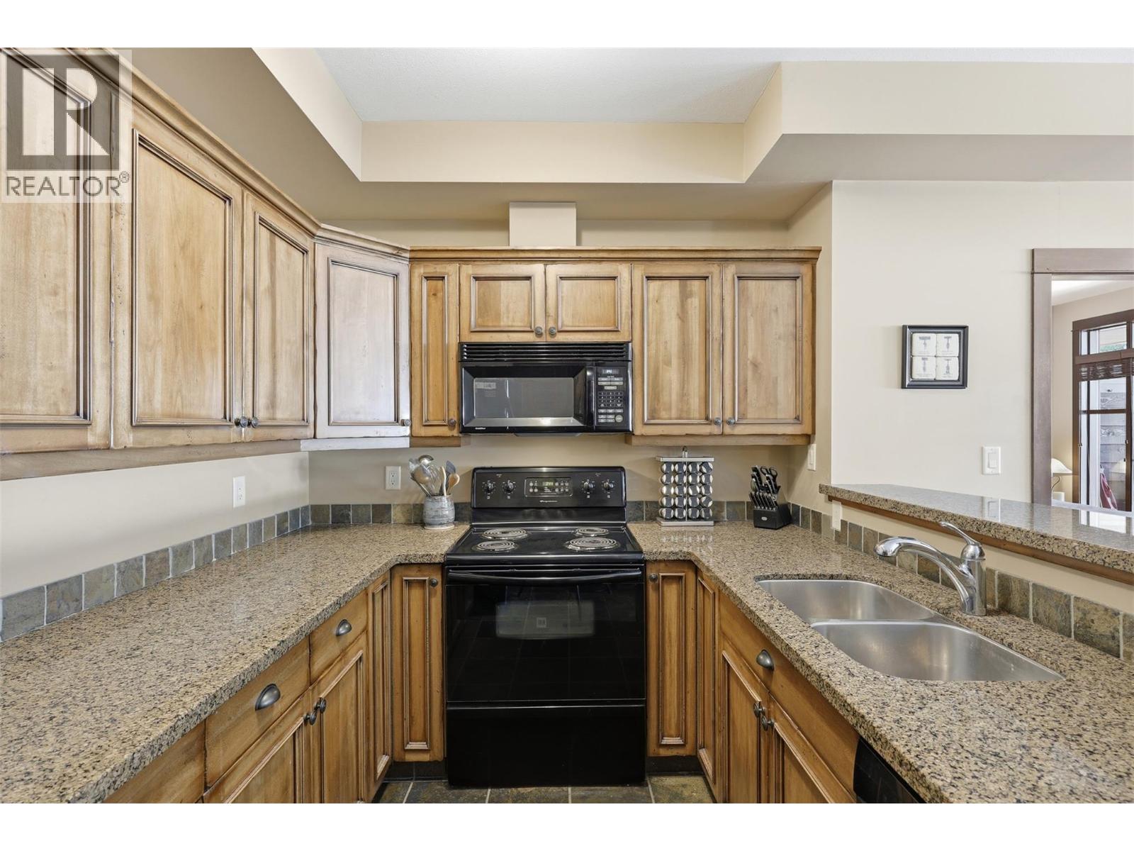 5005 Valley Drive Unit# 13, Sun Peaks, British Columbia  V0E 5N0 - Photo 13 - 10383822