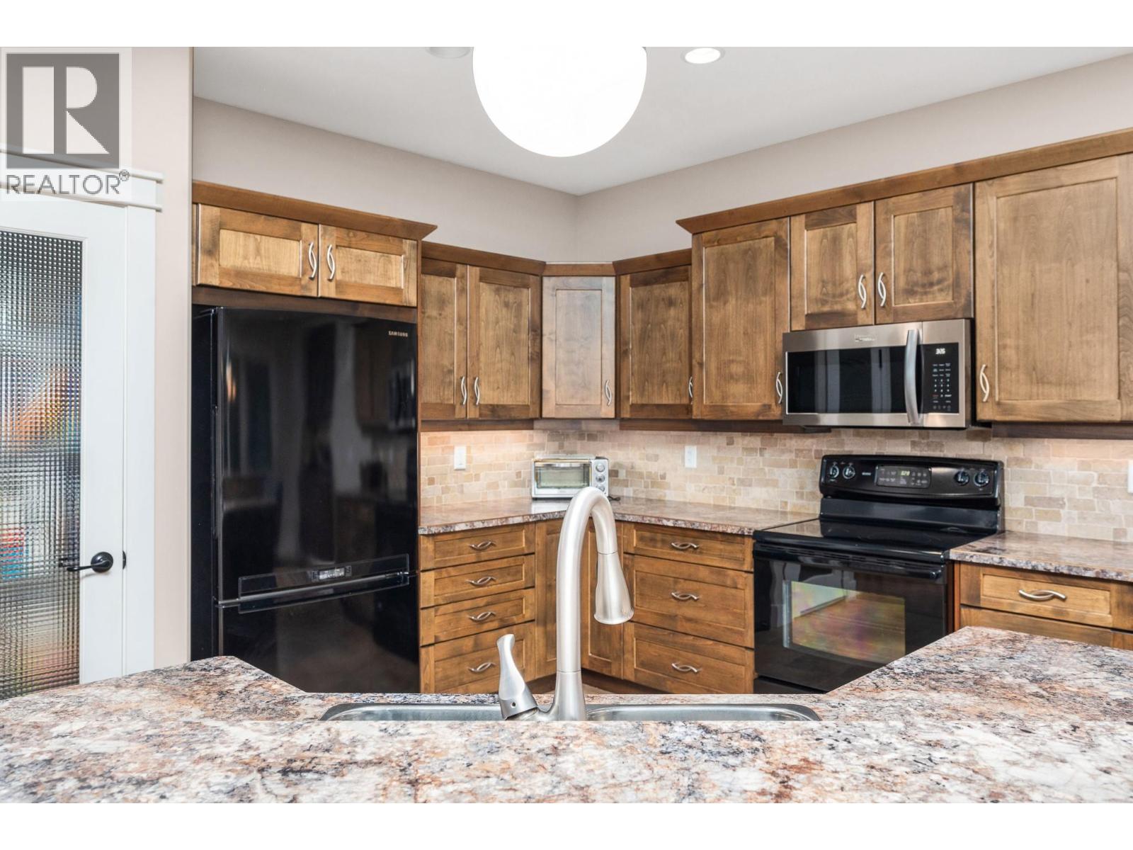 3805 Patten Drive Unit# 28, Armstrong, British Columbia  V0E 1B2 - Photo 12 - 10383565