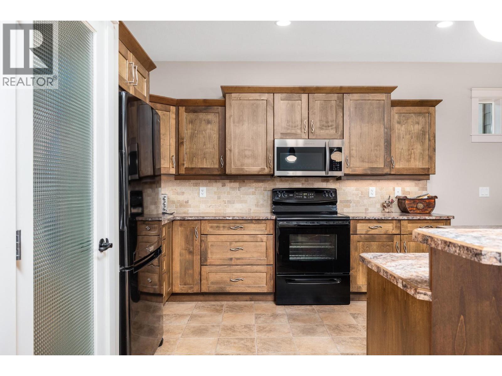 3805 Patten Drive Unit# 28, Armstrong, British Columbia  V0E 1B2 - Photo 13 - 10383565