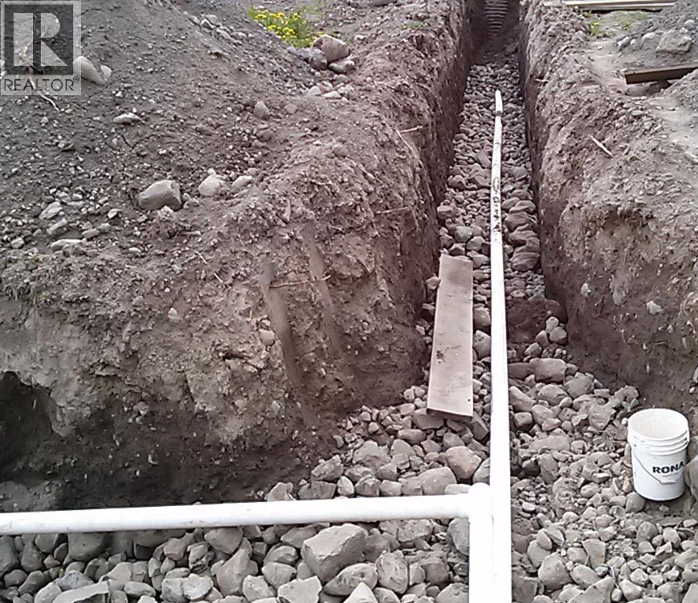 5885 Tranquille Criss Creek Road, Kamloops, British Columbia  V2B 8B6 - Photo 22 - 10383036