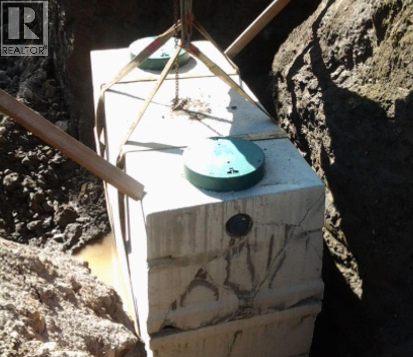 5885 Tranquille Criss Creek Road, Kamloops, British Columbia  V2B 8B6 - Photo 23 - 10383036