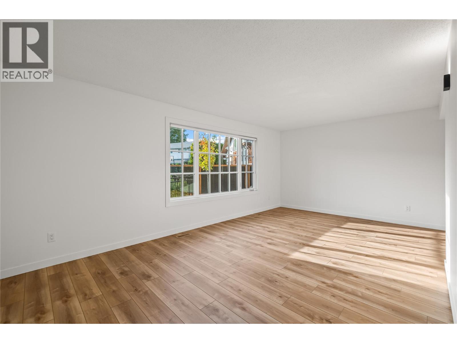 2957 Conlin Court Unit# 3, Kelowna, British Columbia  V1Y 7S7 - Photo 11 - 10383474