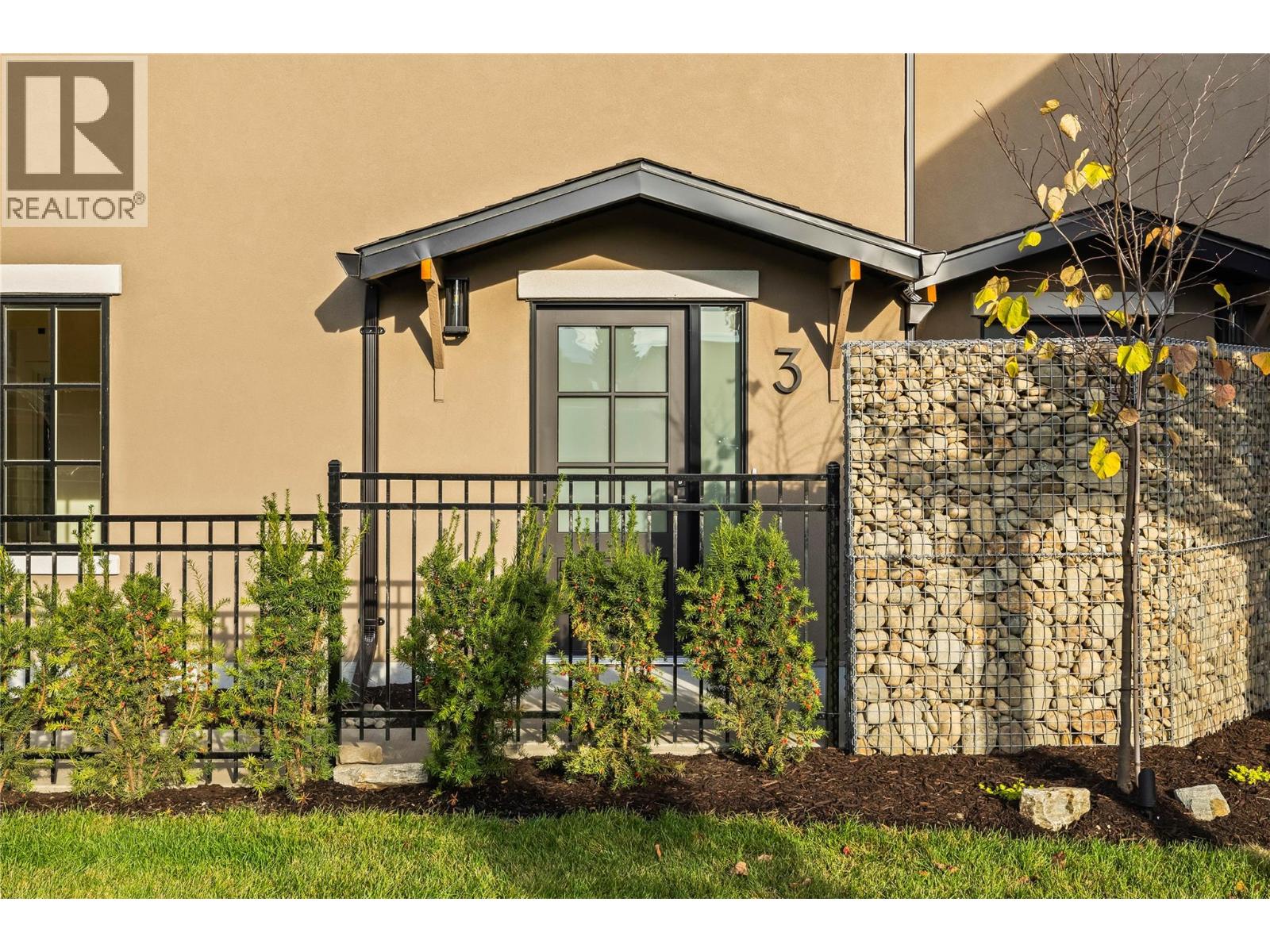 2957 Conlin Court Unit# 3, Kelowna, British Columbia  V1Y 7S7 - Photo 6 - 10383474