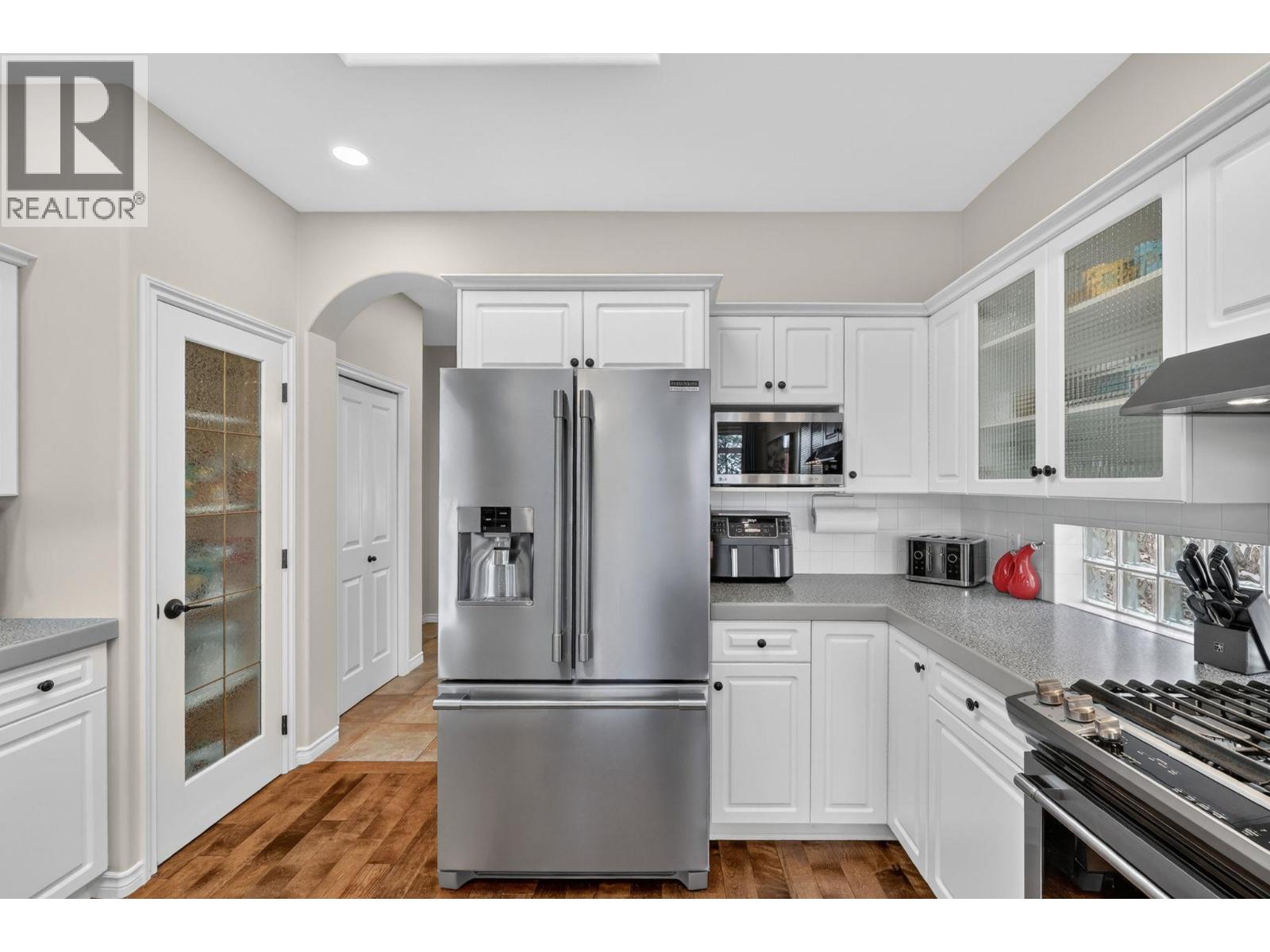 3925 Gallaghers Circle, Kelowna, British Columbia  V1W 3Z9 - Photo 19 - 10382977