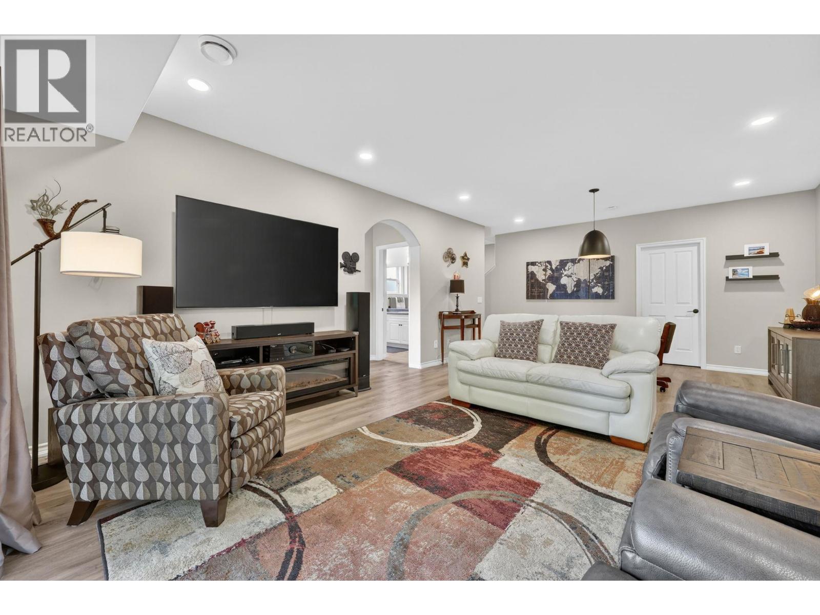 3925 Gallaghers Circle, Kelowna, British Columbia  V1W 3Z9 - Photo 38 - 10382977