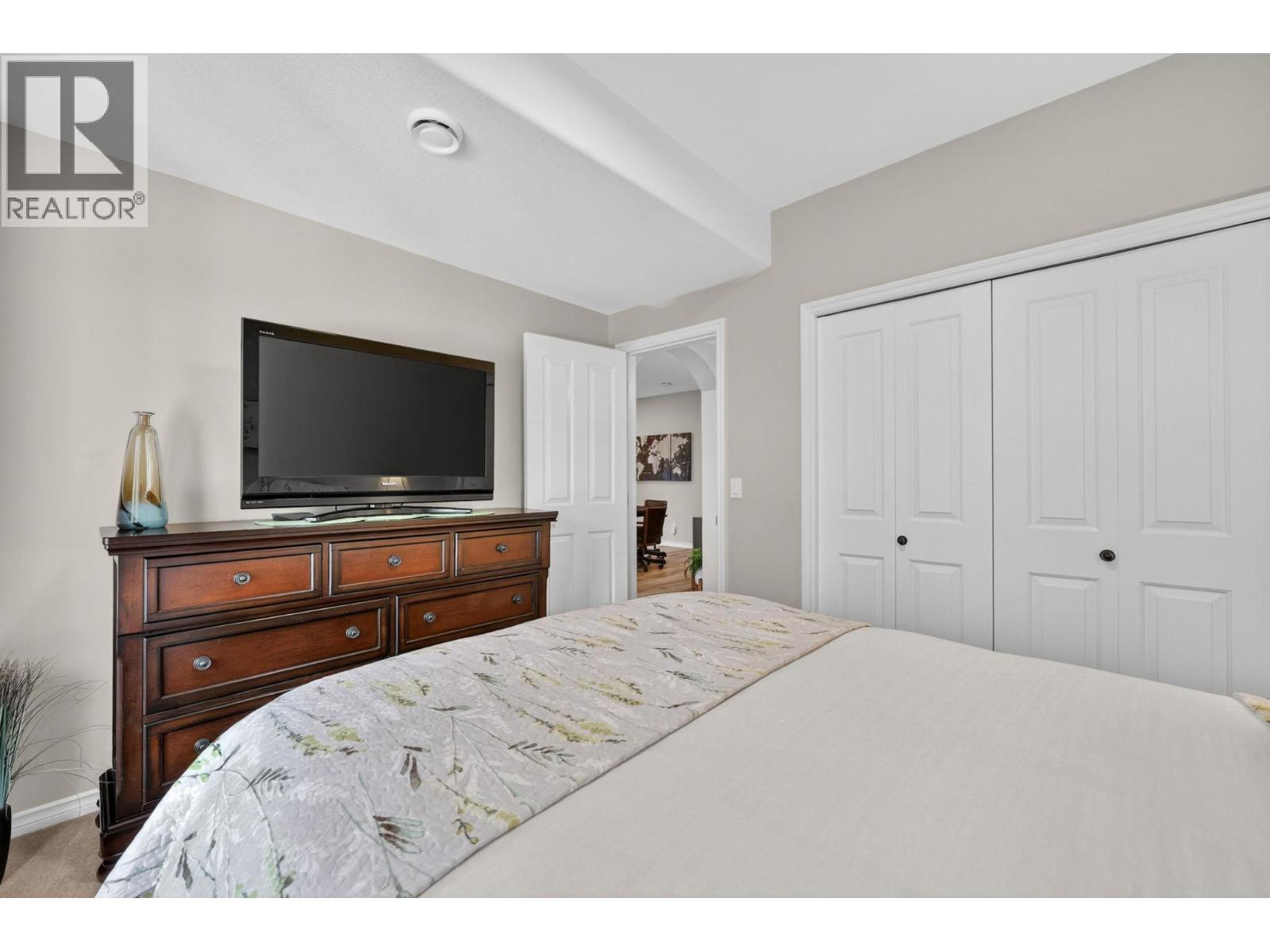 3925 Gallaghers Circle, Kelowna, British Columbia  V1W 3Z9 - Photo 42 - 10382977