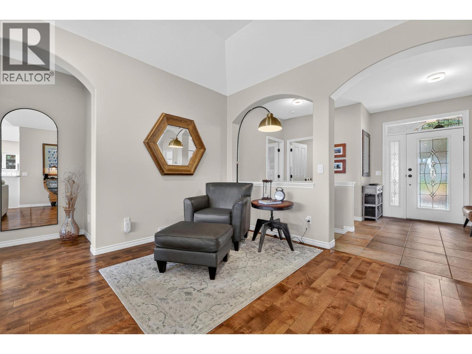 3925 Gallaghers Circle, Kelowna, British Columbia  V1W 3Z9 - Photo 5 - 10382977