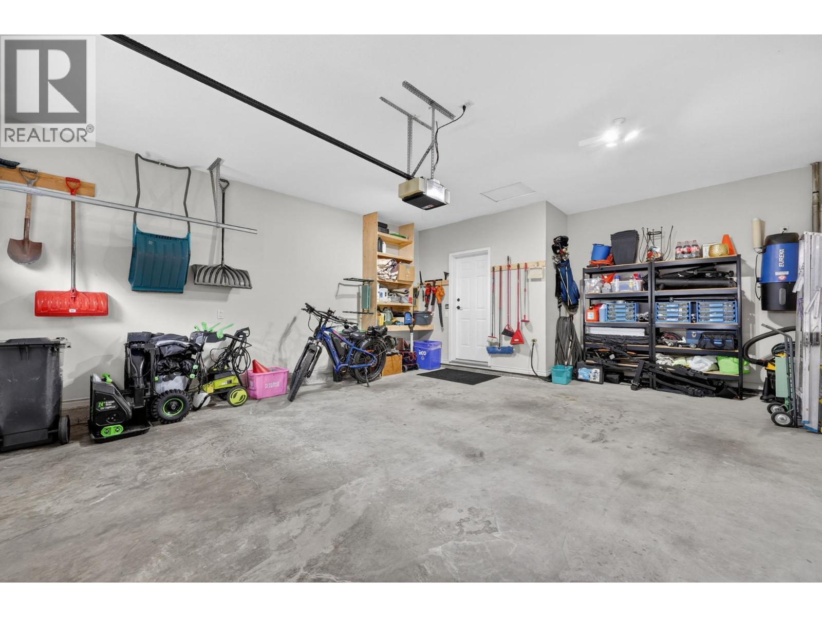 3925 Gallaghers Circle, Kelowna, British Columbia  V1W 3Z9 - Photo 59 - 10382977