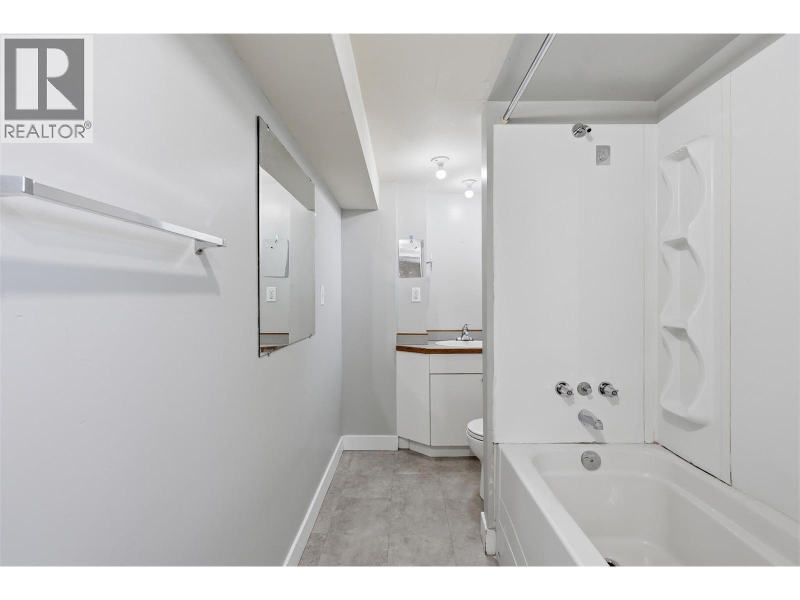 1144 Sherbrooke Avenue, Kamloops, British Columbia  V2B 1W7 - Photo 36 - 10383797