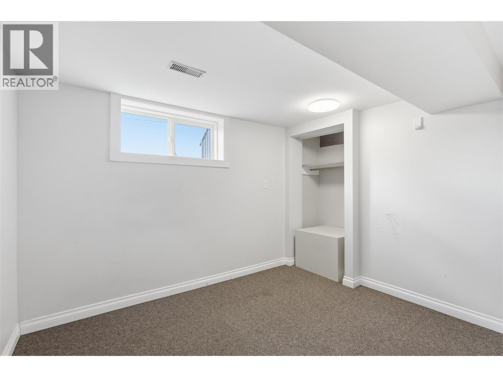 1144 Sherbrooke Avenue, Kamloops, British Columbia  V2B 1W7 - Photo 38 - 10383797