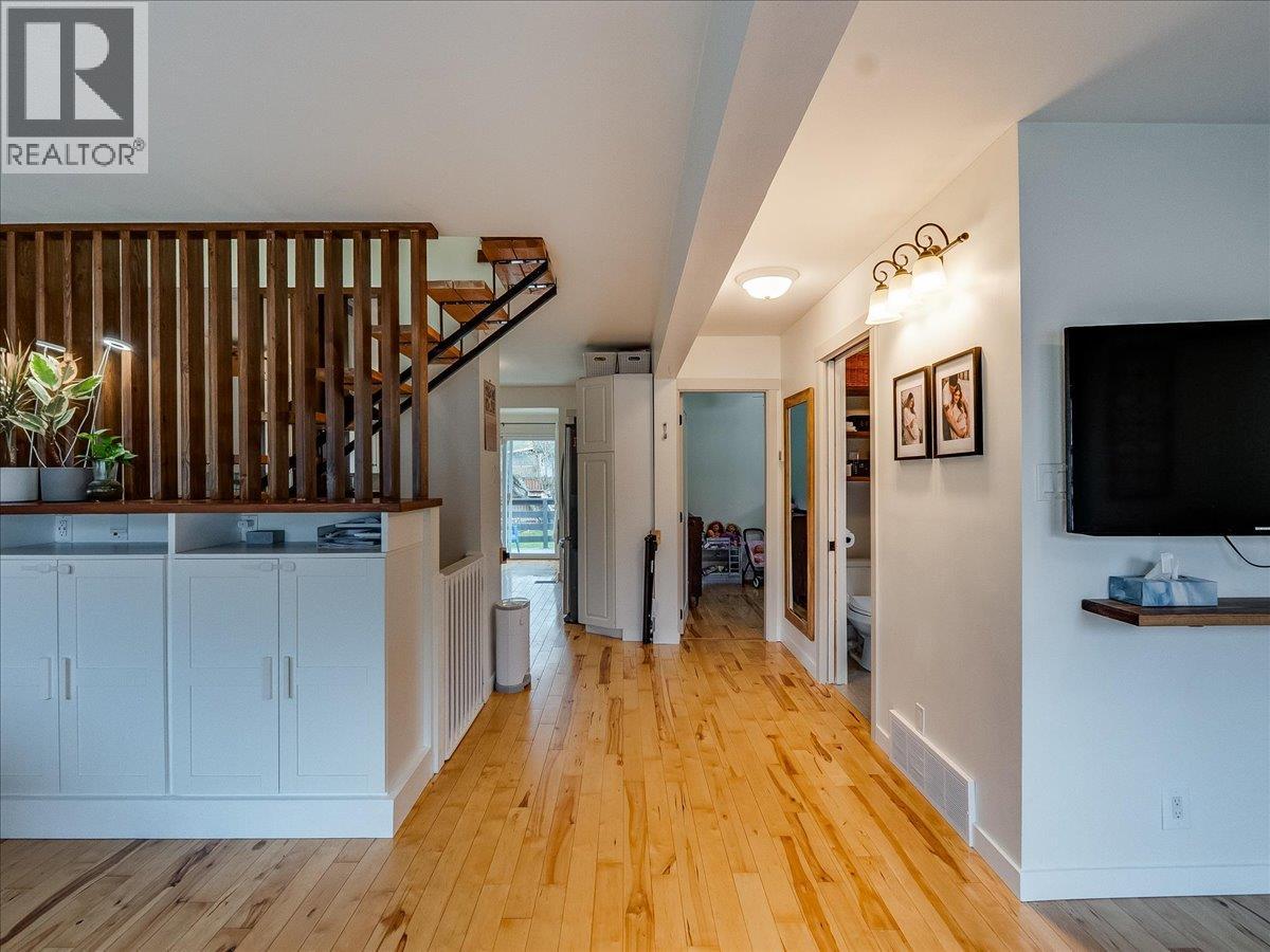 702 6th Street, Castlegar, British Columbia  V1N 2E9 - Photo 20 - 10383681