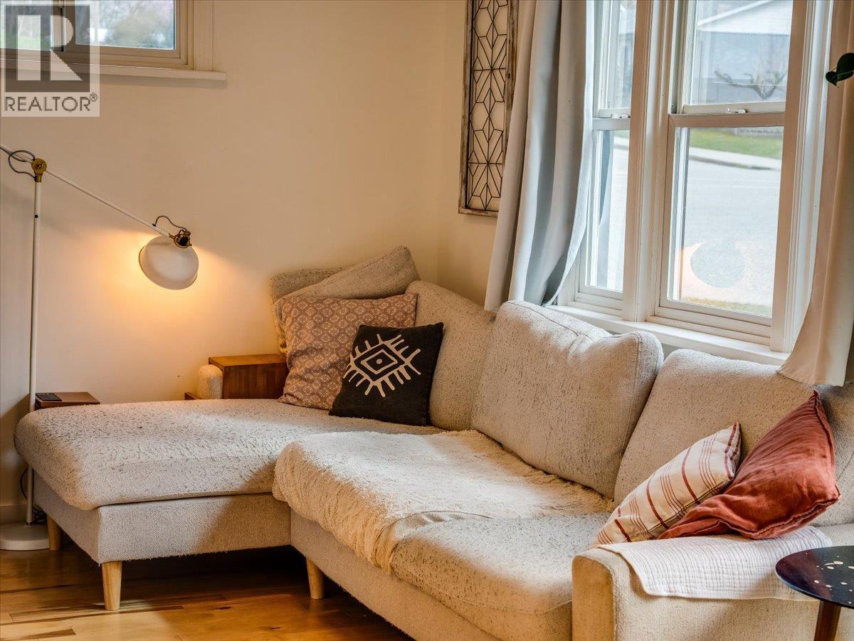 702 6th Street, Castlegar, British Columbia  V1N 2E9 - Photo 30 - 10383681