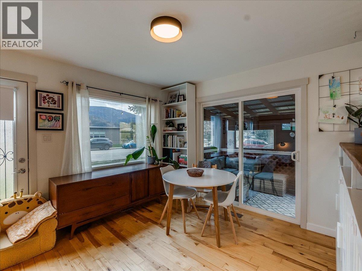 702 6th Street, Castlegar, British Columbia  V1N 2E9 - Photo 35 - 10383681