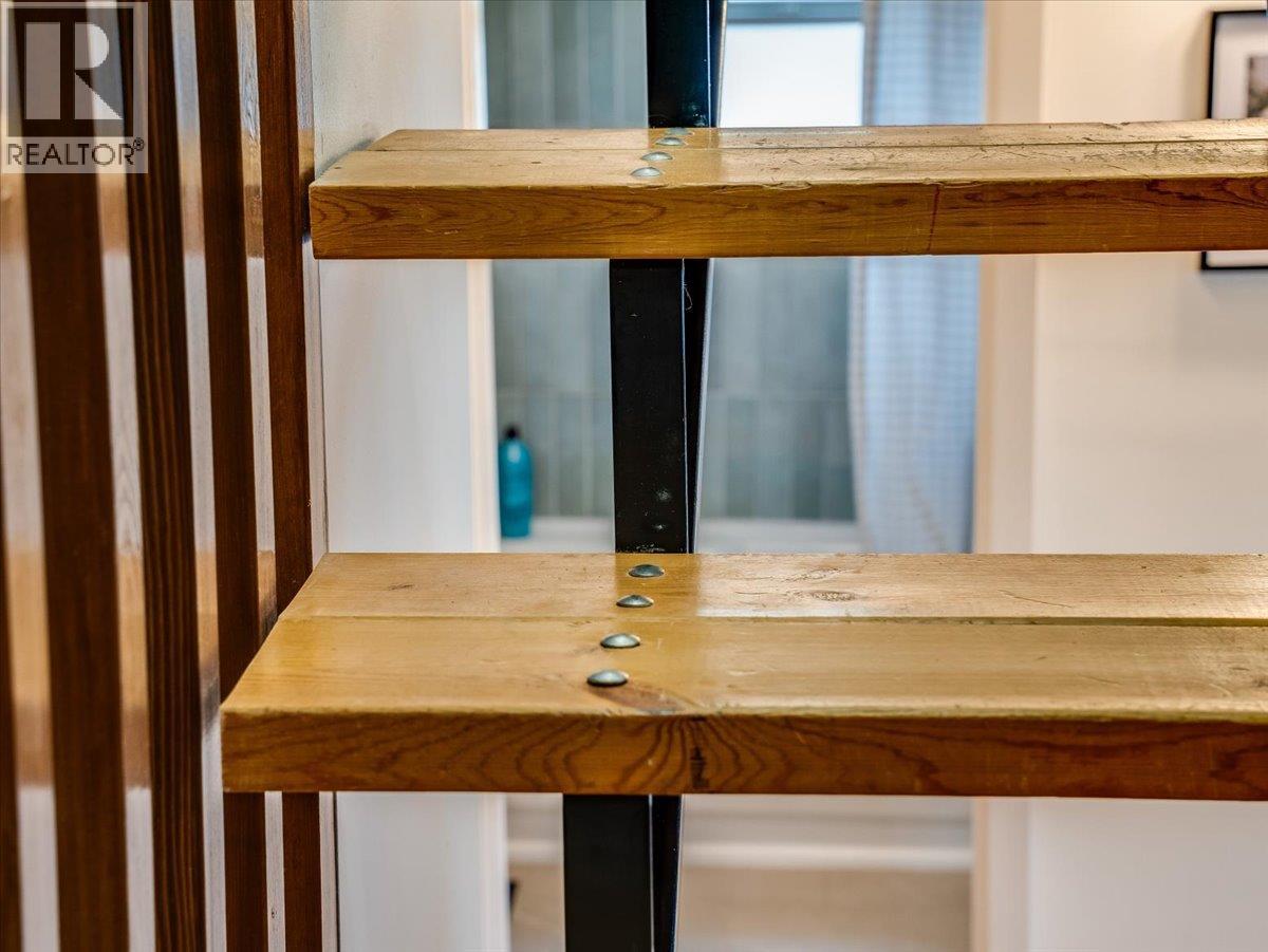 702 6th Street, Castlegar, British Columbia  V1N 2E9 - Photo 38 - 10383681