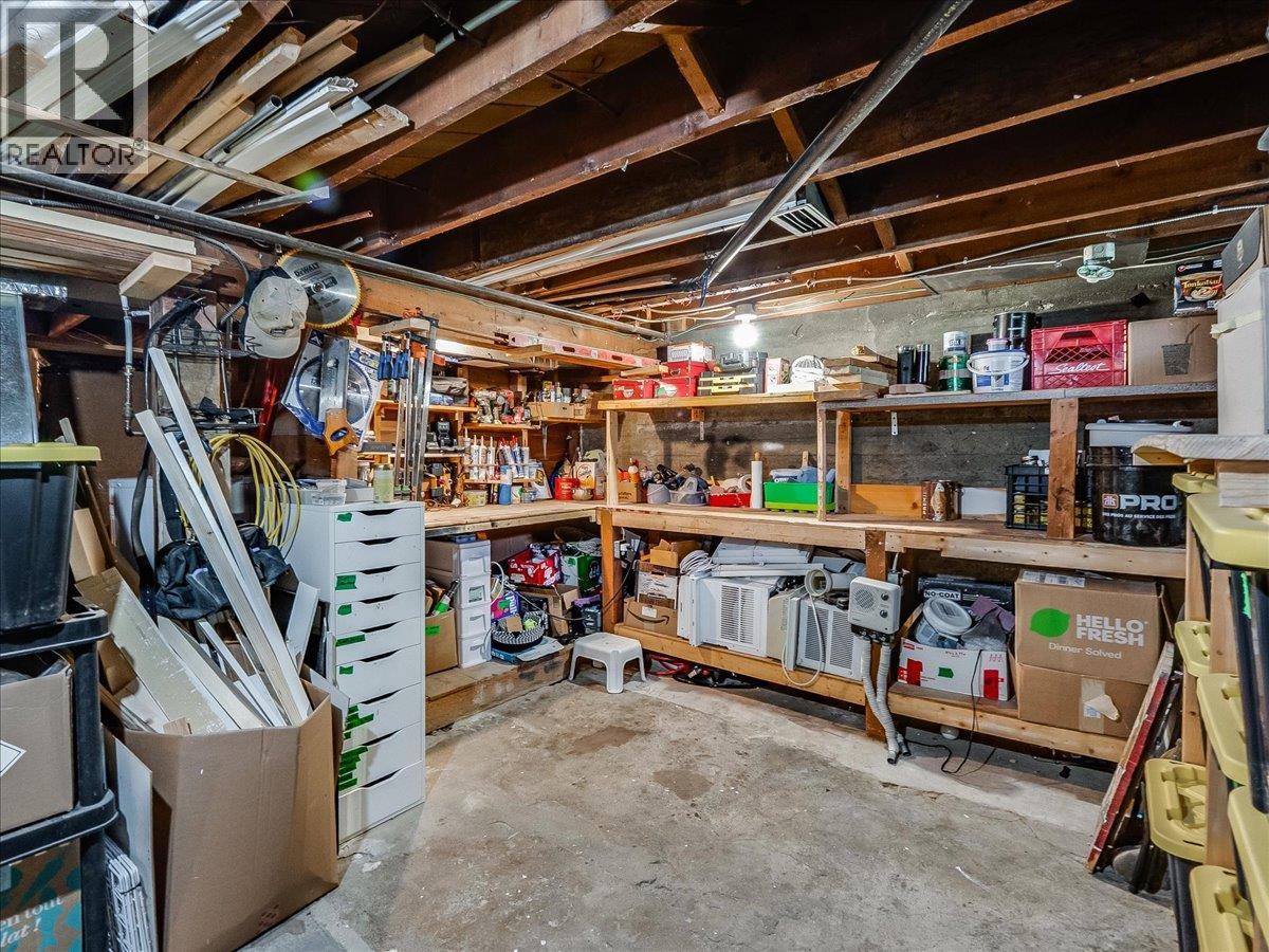 702 6th Street, Castlegar, British Columbia  V1N 2E9 - Photo 51 - 10383681