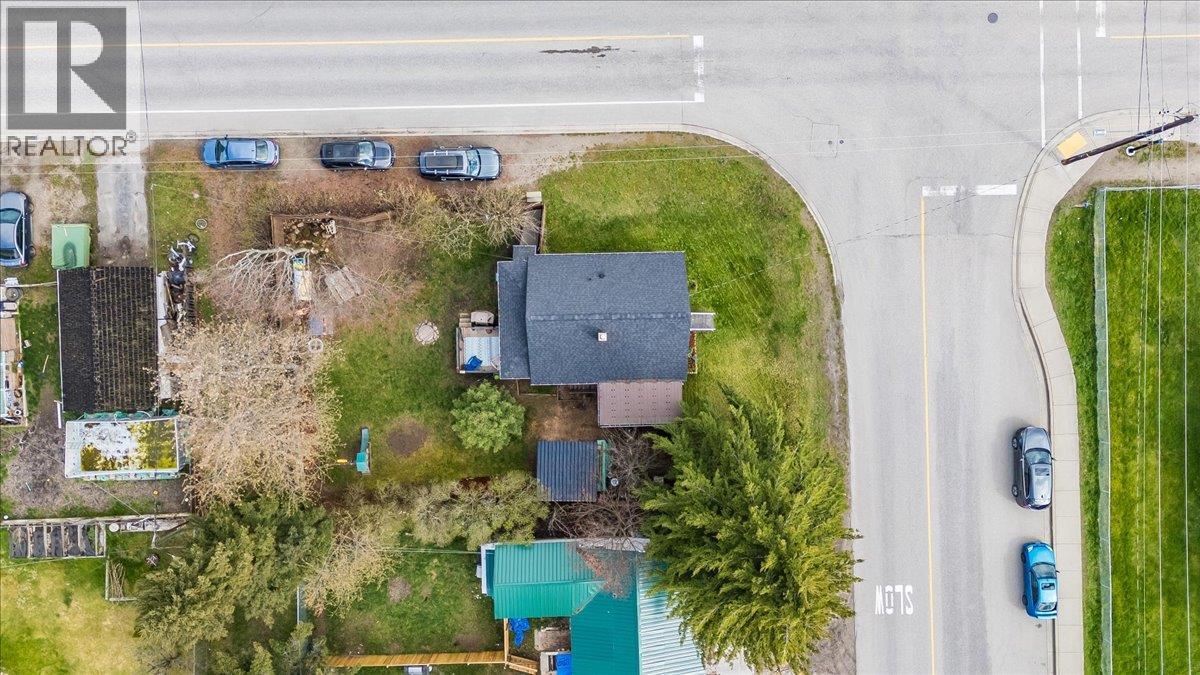 702 6th Street, Castlegar, British Columbia  V1N 2E9 - Photo 60 - 10383681