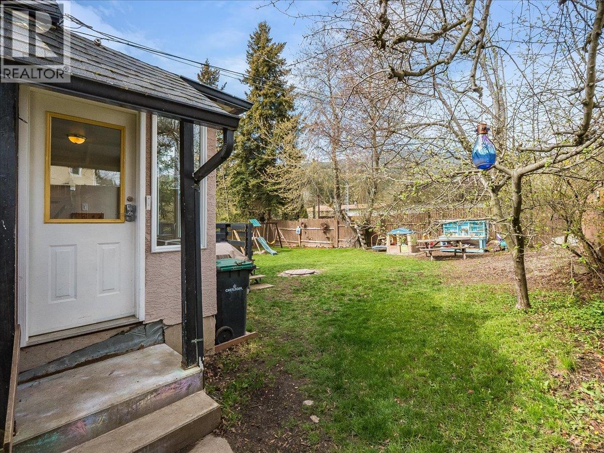 702 6th Street, Castlegar, British Columbia  V1N 2E9 - Photo 73 - 10383681