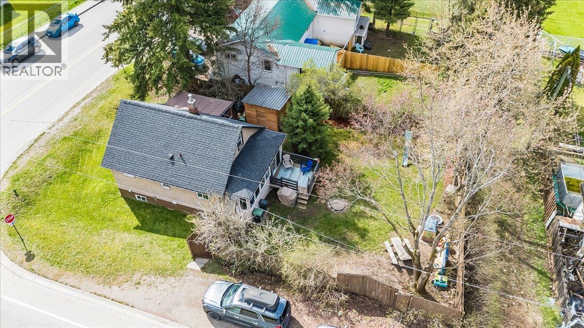 702 6th Street, Castlegar, British Columbia  V1N 2E9 - Photo 78 - 10383681