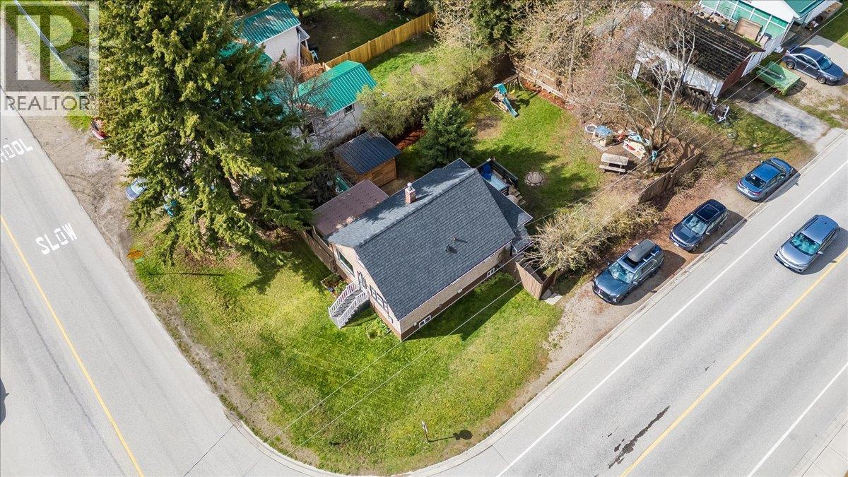 702 6th Street, Castlegar, British Columbia  V1N 2E9 - Photo 81 - 10383681