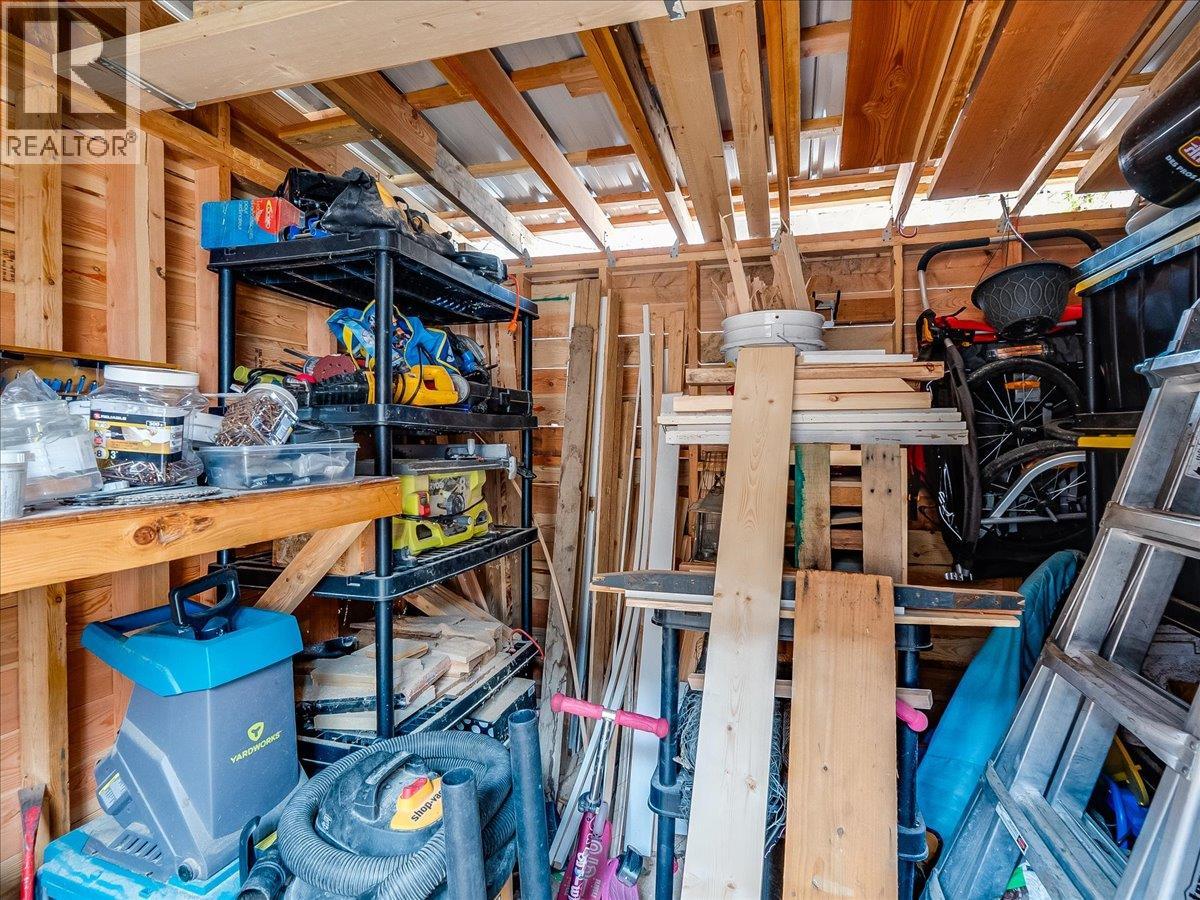 702 6th Street, Castlegar, British Columbia  V1N 2E9 - Photo 86 - 10383681