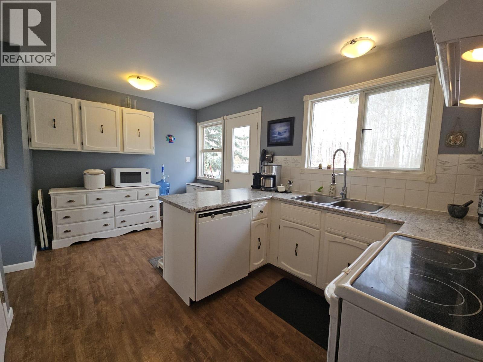 5334 Kurjata Drive, Chetwynd, British Columbia  V0C 1J0 - Photo 14 - 10383892