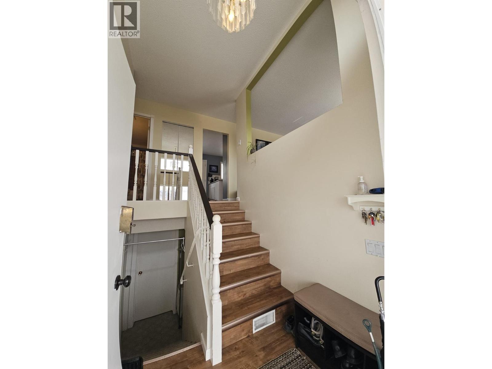 5334 Kurjata Drive, Chetwynd, British Columbia  V0C 1J0 - Photo 2 - 10383892