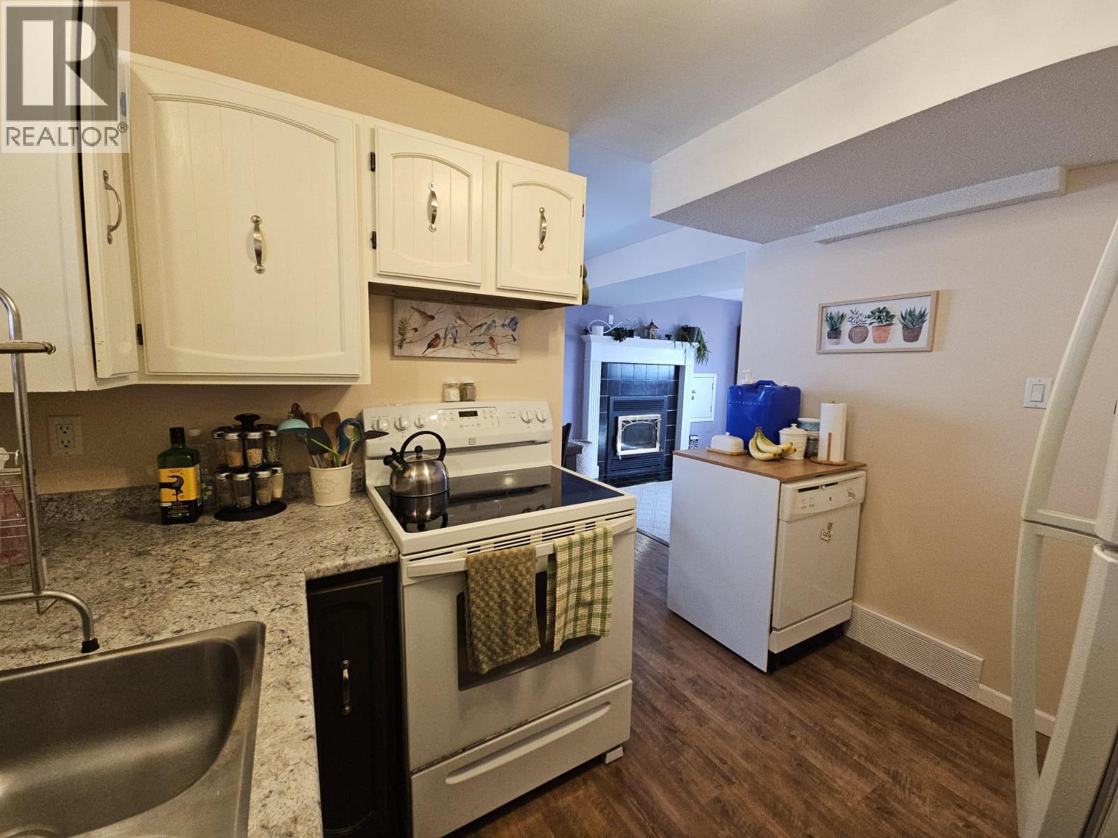 5334 Kurjata Drive, Chetwynd, British Columbia  V0C 1J0 - Photo 59 - 10383892