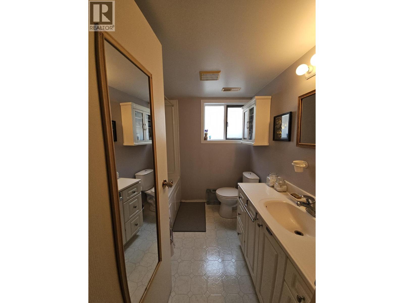 5334 Kurjata Drive, Chetwynd, British Columbia  V0C 1J0 - Photo 71 - 10383892