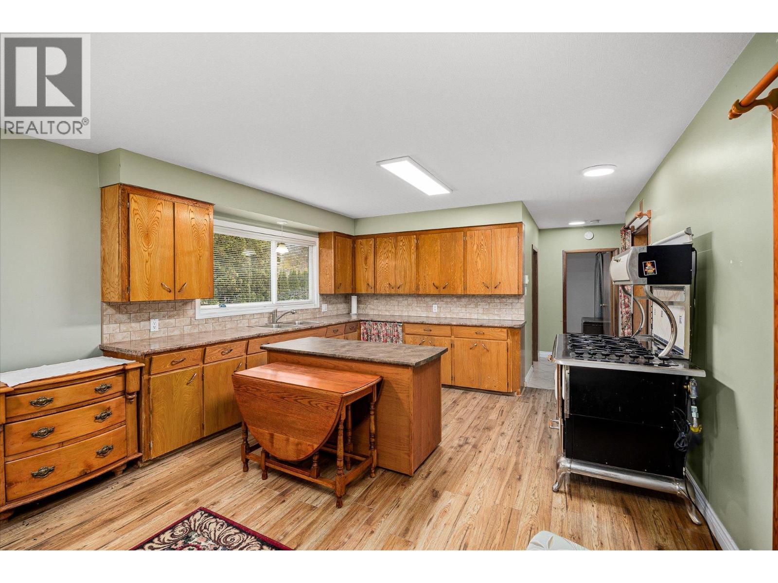 1190 Guisachan Road, Kelowna, British Columbia  V1Y 7X4 - Photo 12 - 10383912