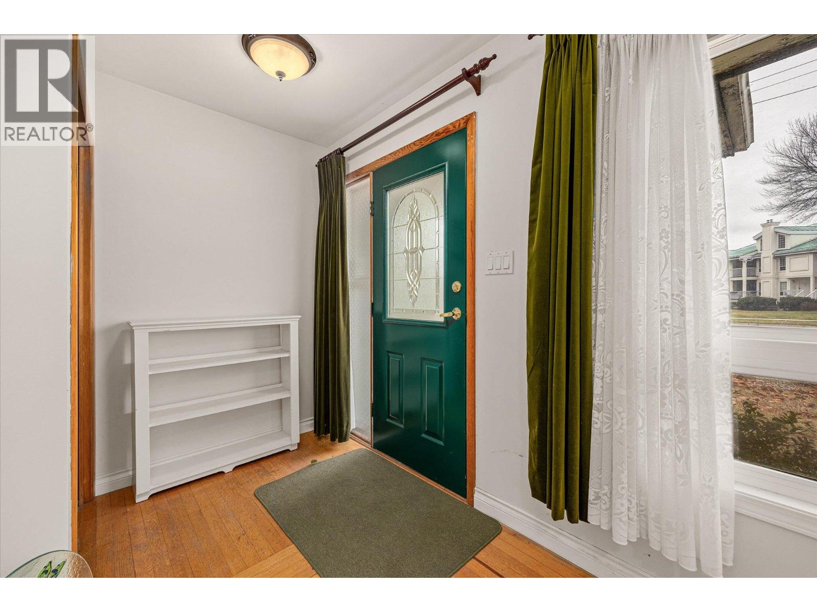 1190 Guisachan Road, Kelowna, British Columbia  V1Y 7X4 - Photo 6 - 10383912