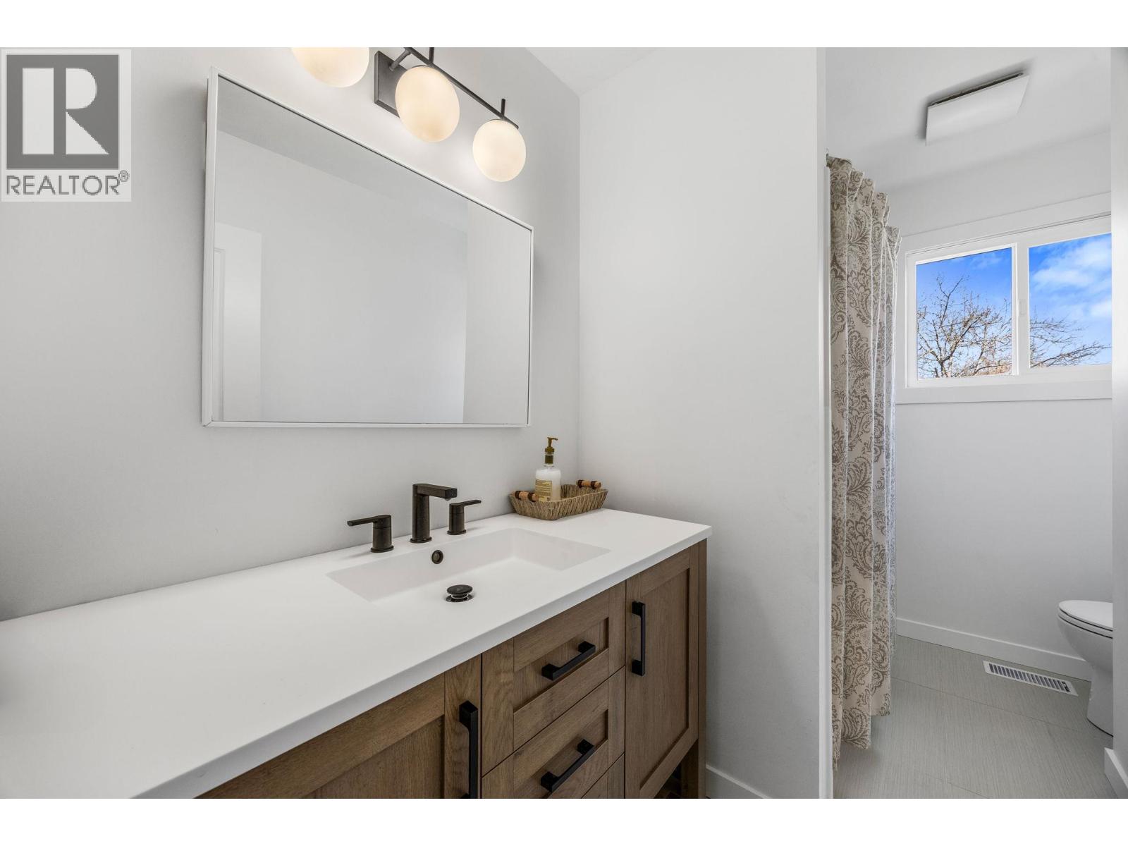 1224 Lawson Avenue, Kelowna, British Columbia  V1Y 6T9 - Photo 14 - 10383910