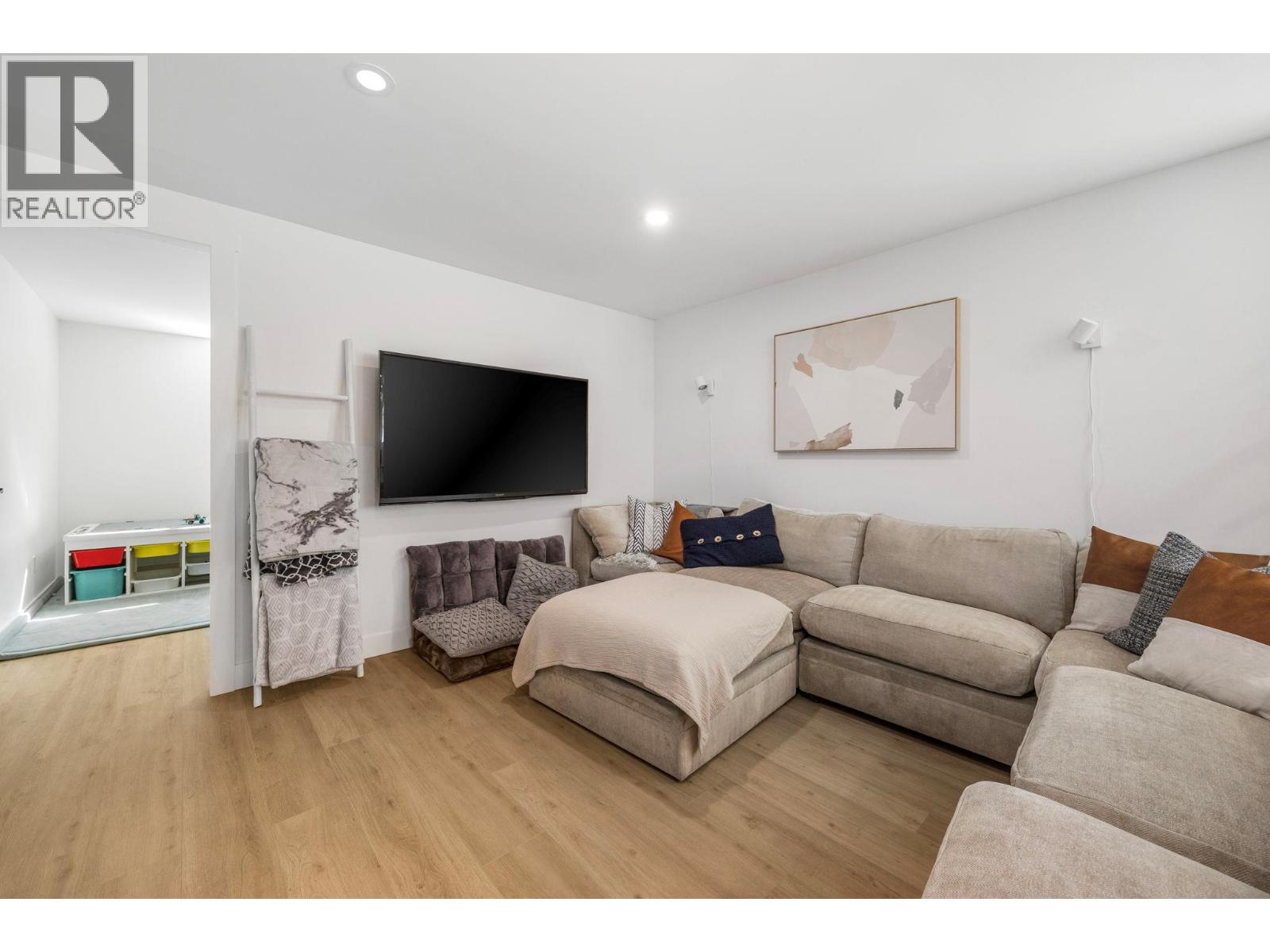 1224 Lawson Avenue, Kelowna, British Columbia  V1Y 6T9 - Photo 18 - 10383910