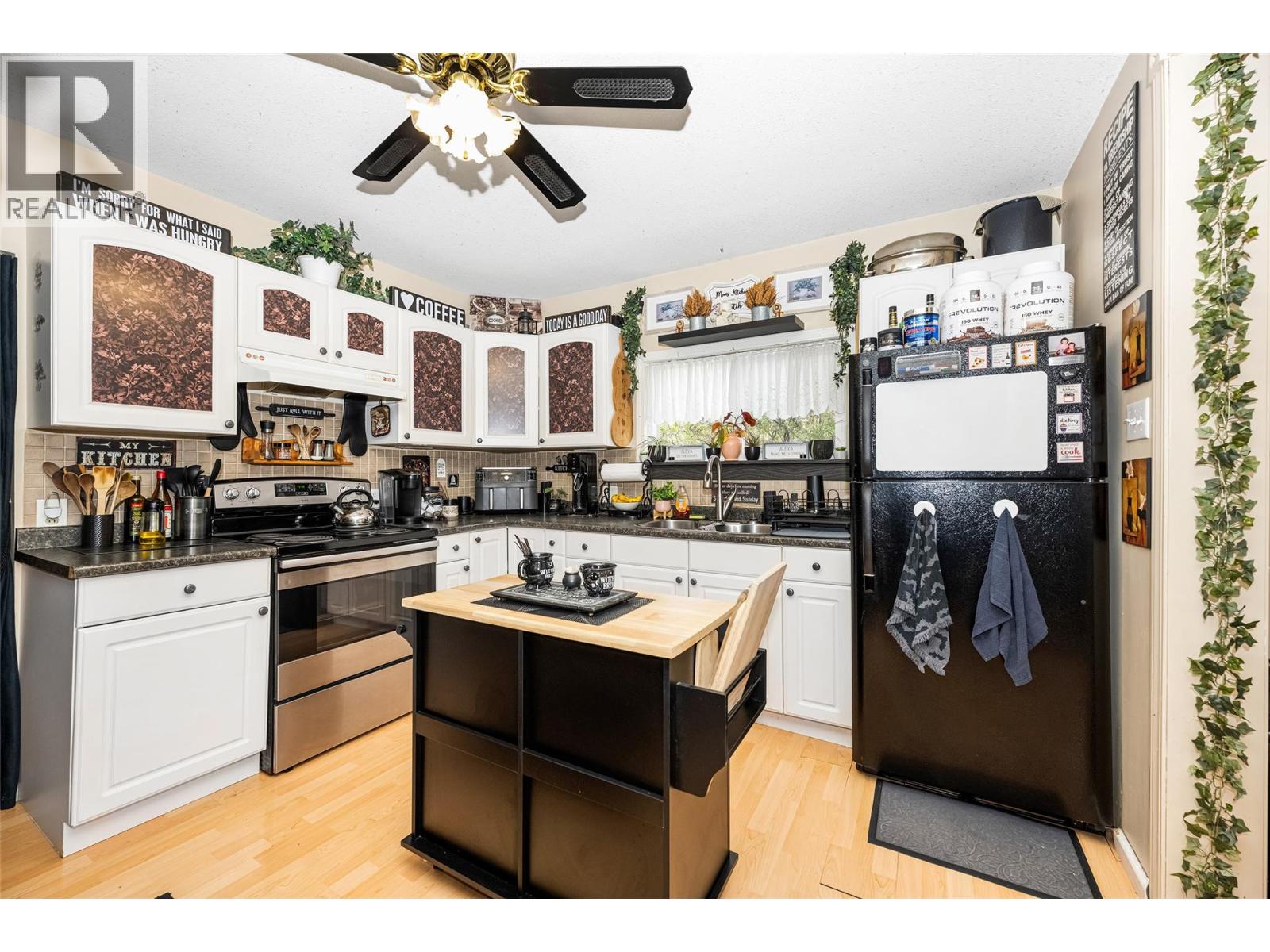 1915 33 Street, Vernon, British Columbia  V1T 5R5 - Photo 5 - 10383659