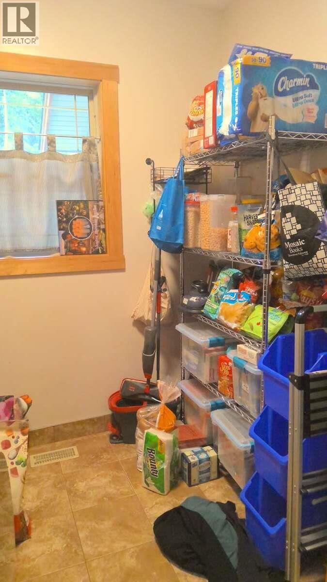 7080 Sun Valley Road, Kelowna, British Columbia  V1P 1H4 - Photo 17 - 10383853