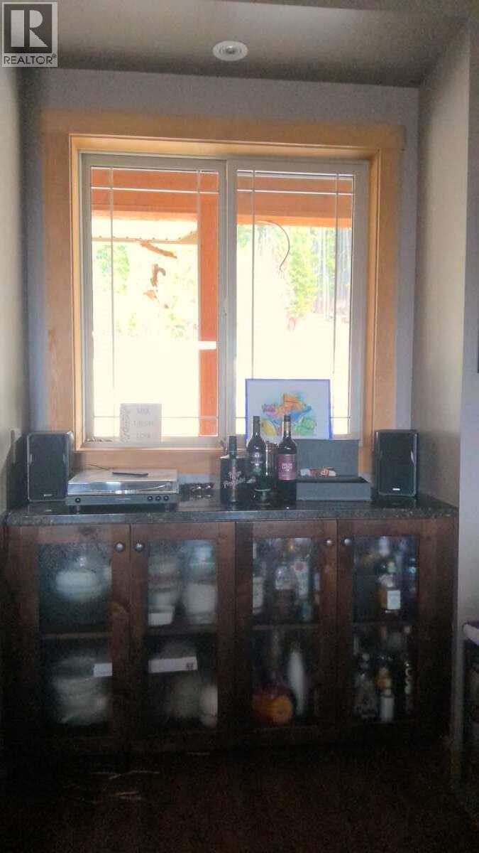 7080 Sun Valley Road, Kelowna, British Columbia  V1P 1H4 - Photo 5 - 10383853