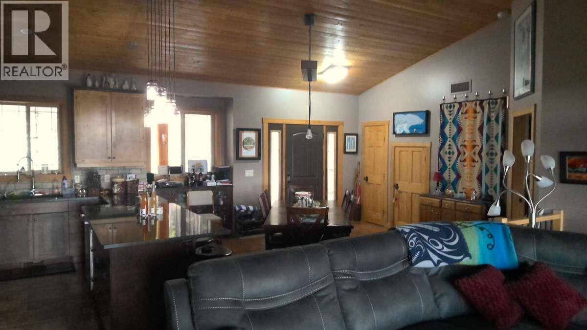 7080 Sun Valley Road, Kelowna, British Columbia  V1P 1H4 - Photo 6 - 10383853