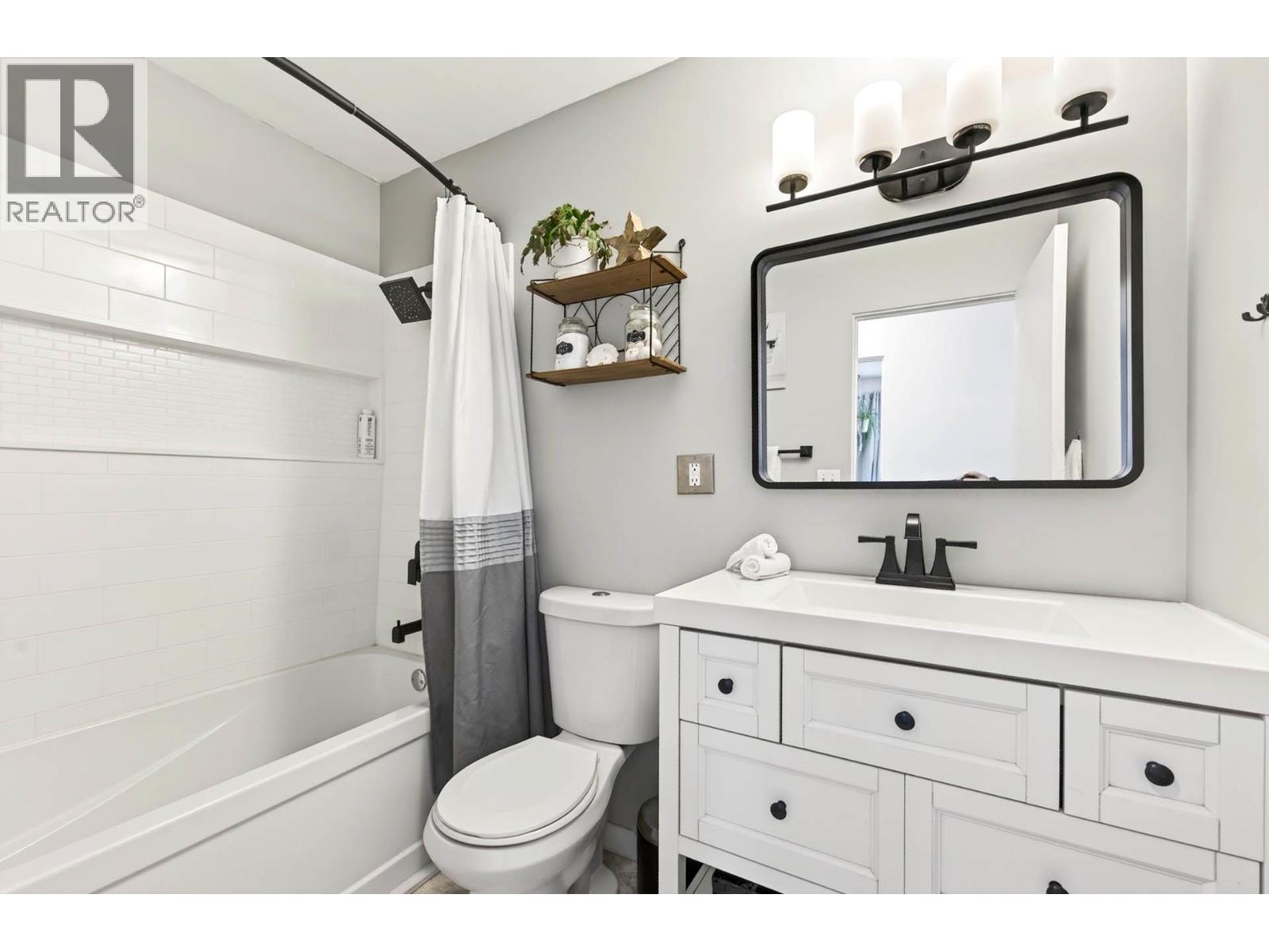 15 Galena Avenue, Logan Lake, British Columbia  V0K 1W0 - Photo 20 - 10383843