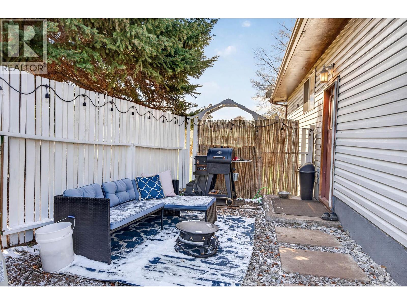 15 Galena Avenue, Logan Lake, British Columbia  V0K 1W0 - Photo 38 - 10383843