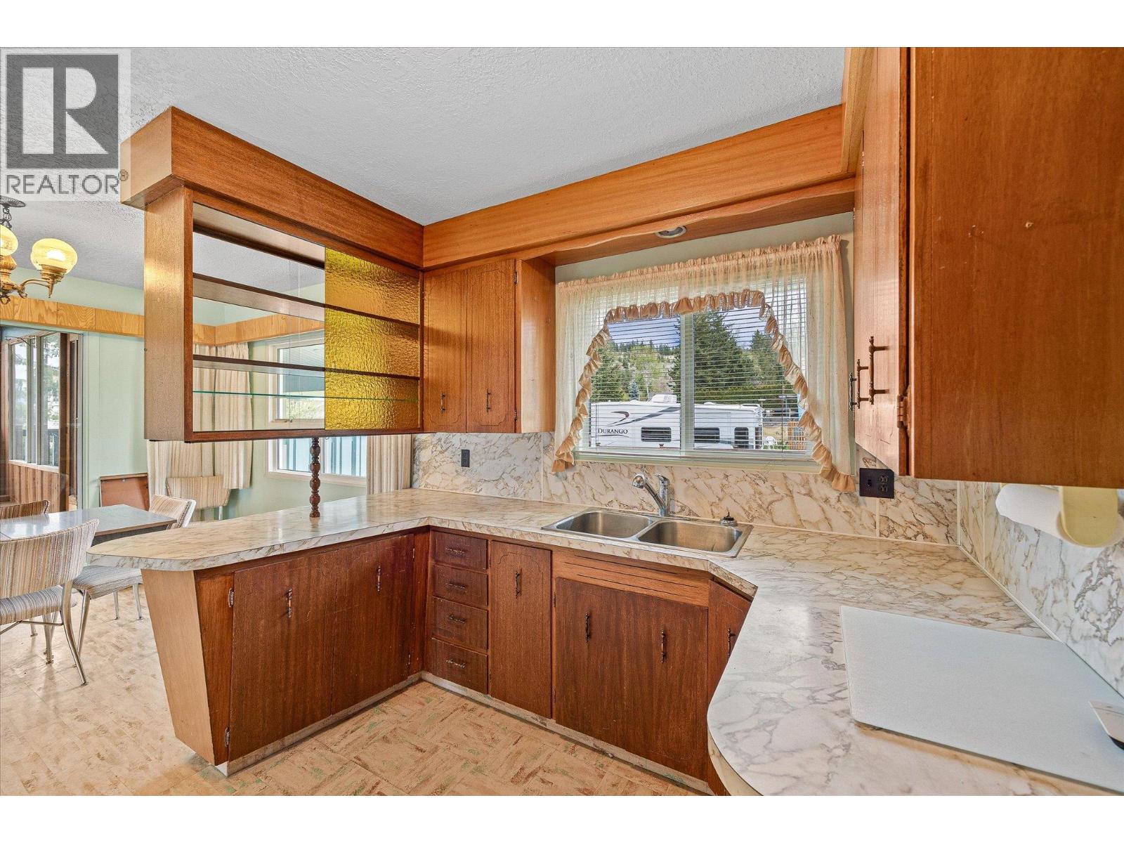 4693 Raymer Road, Kelowna, British Columbia  V1W 1J4 - Photo 12 - 10383687