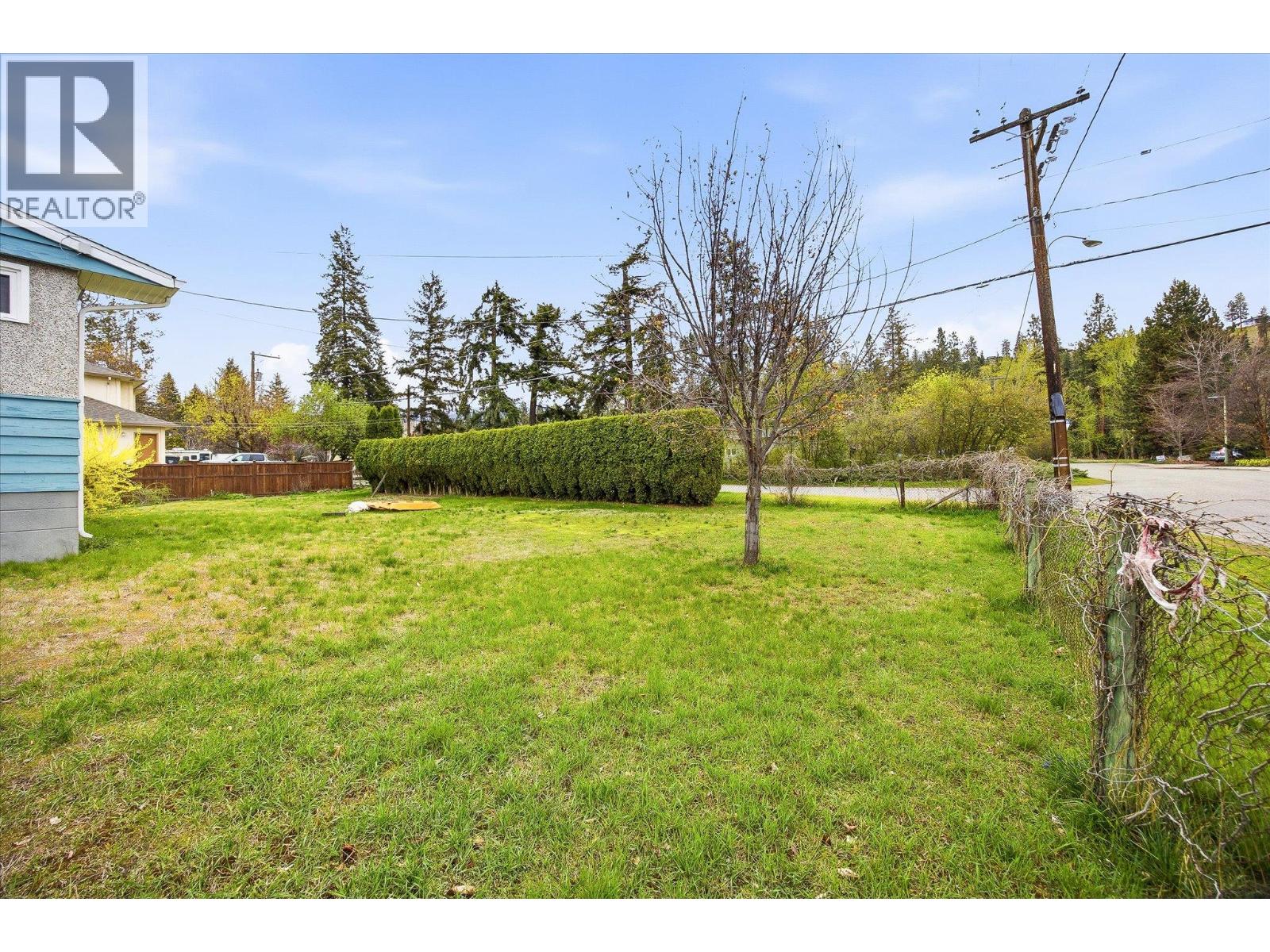 4693 Raymer Road, Kelowna, British Columbia  V1W 1J4 - Photo 39 - 10383687