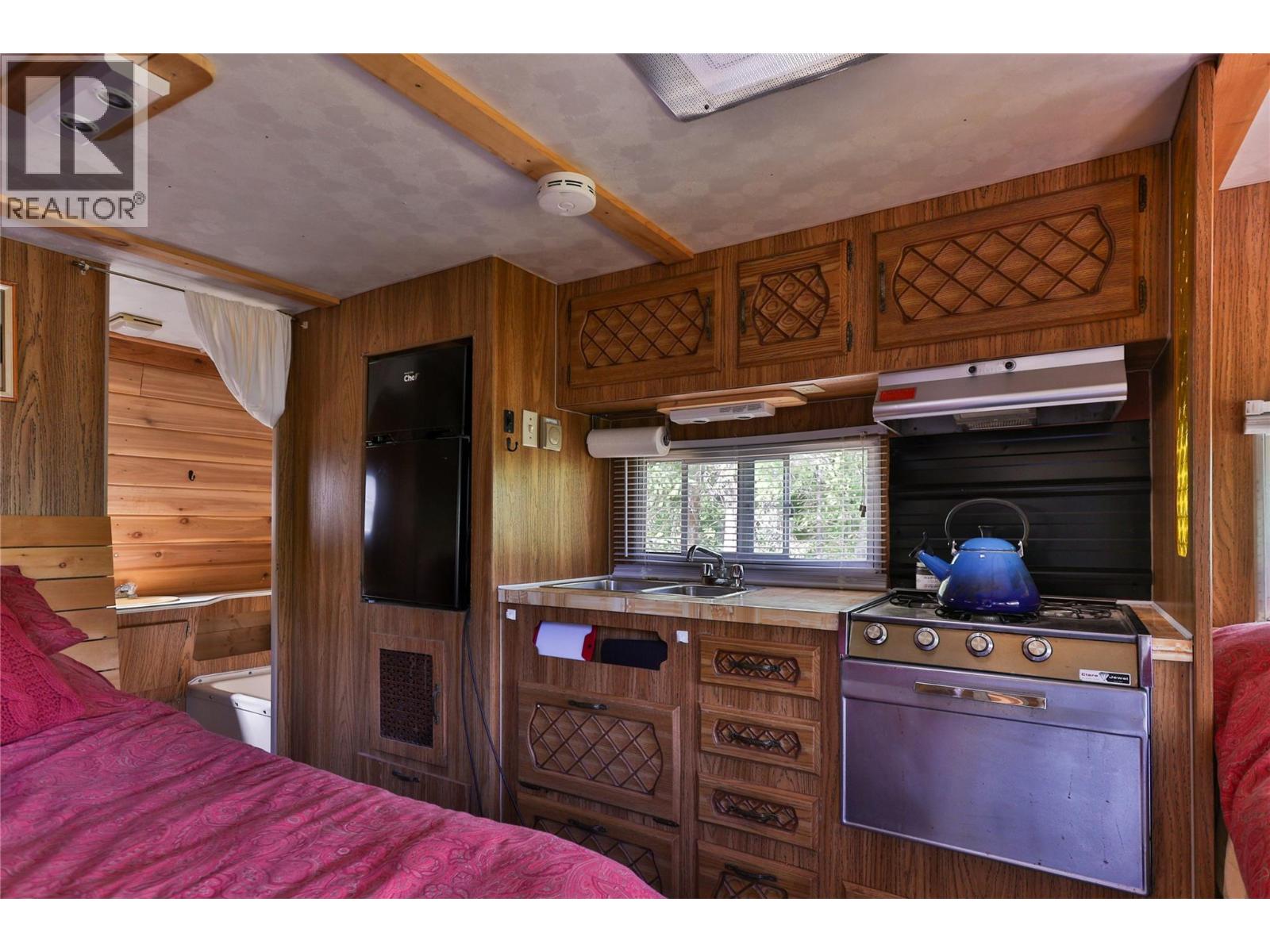 Lower Arrow Lake Lot# 14, Robson, British Columbia  V1N 3H3 - Photo 30 - 10383653