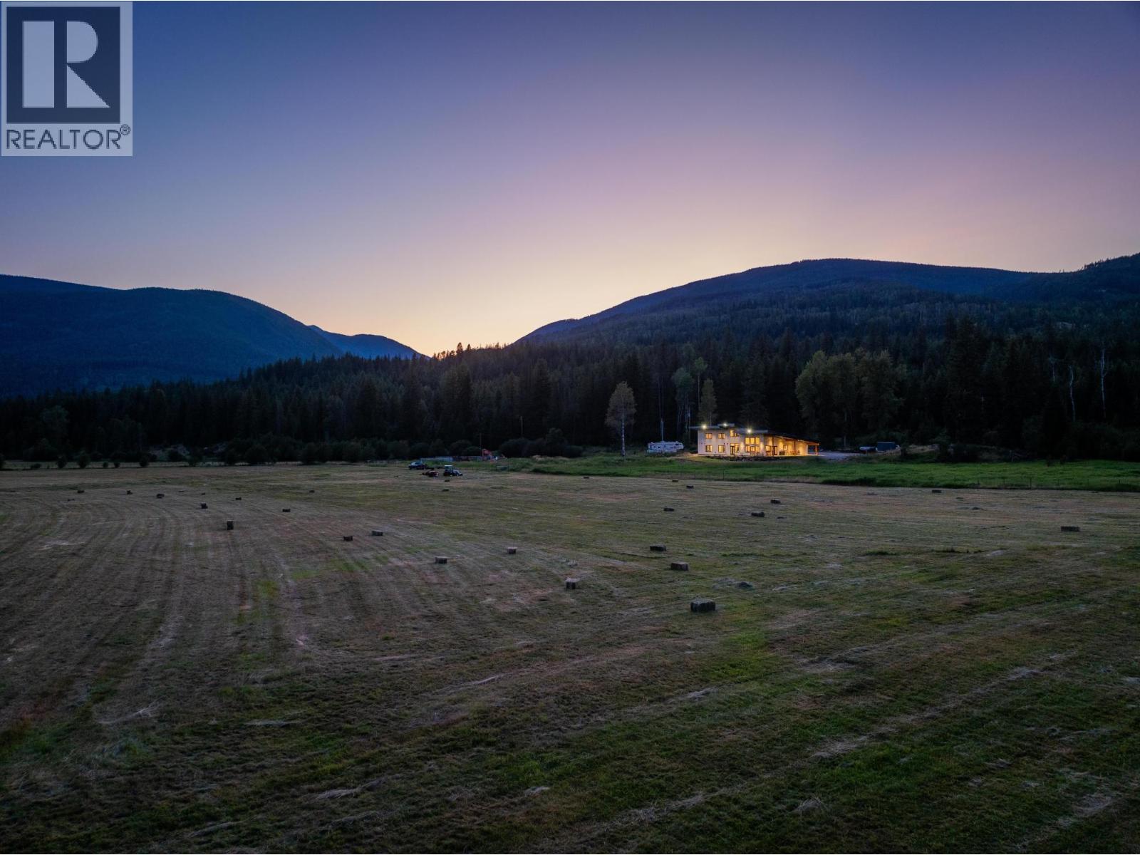 2335 Pass Creek Road, Castlegar, British Columbia  v1n 4t4 - Photo 10 - 10383434