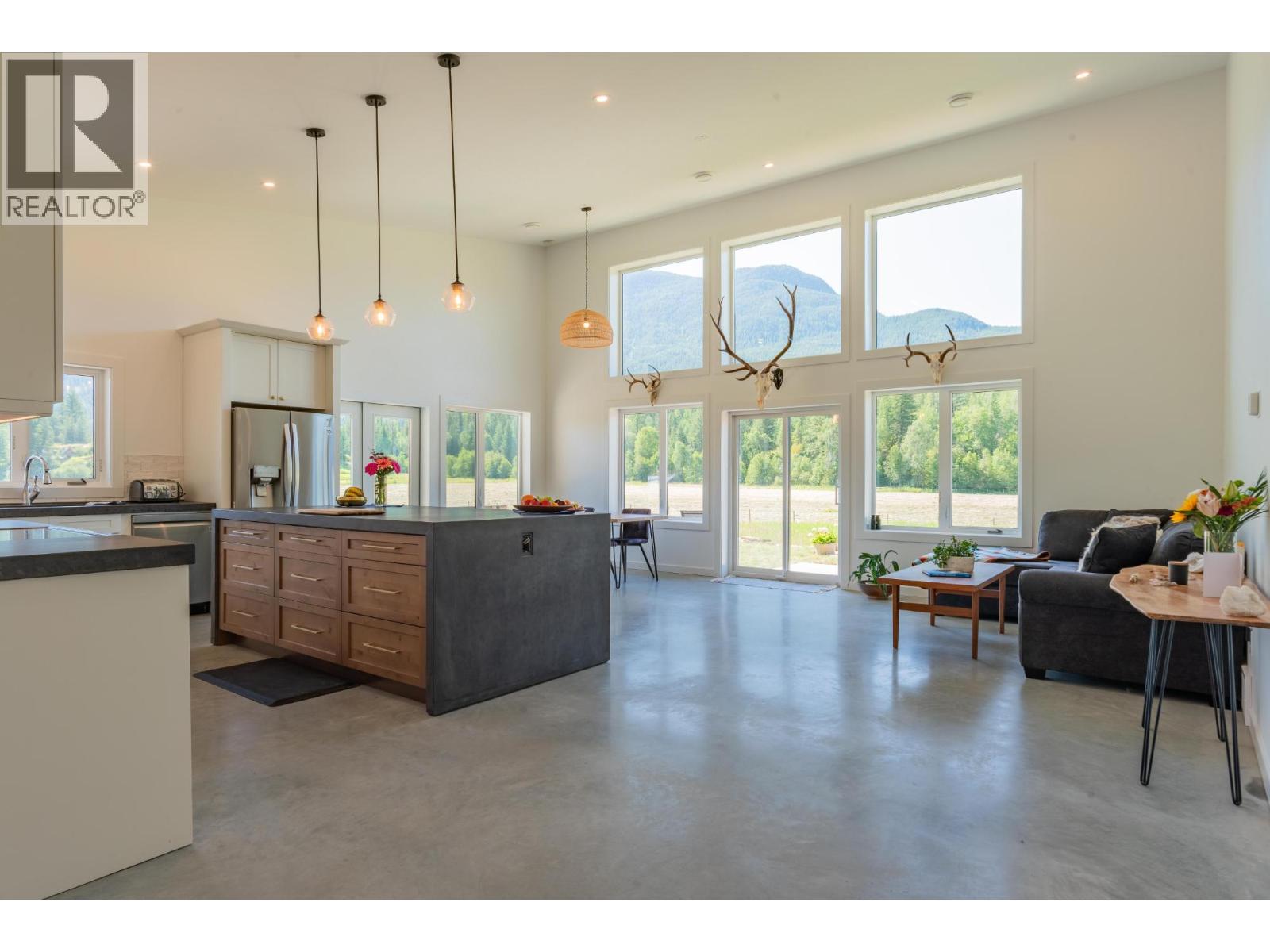 2335 Pass Creek Road, Castlegar, British Columbia  v1n 4t4 - Photo 20 - 10383434