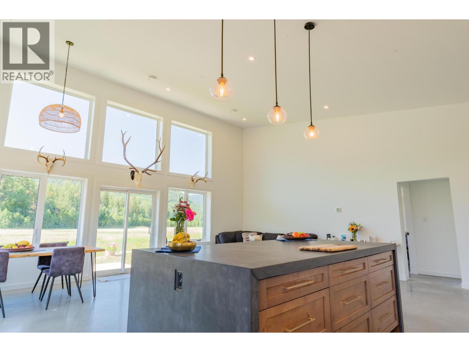 2335 Pass Creek Road, Castlegar, British Columbia  v1n 4t4 - Photo 27 - 10383434