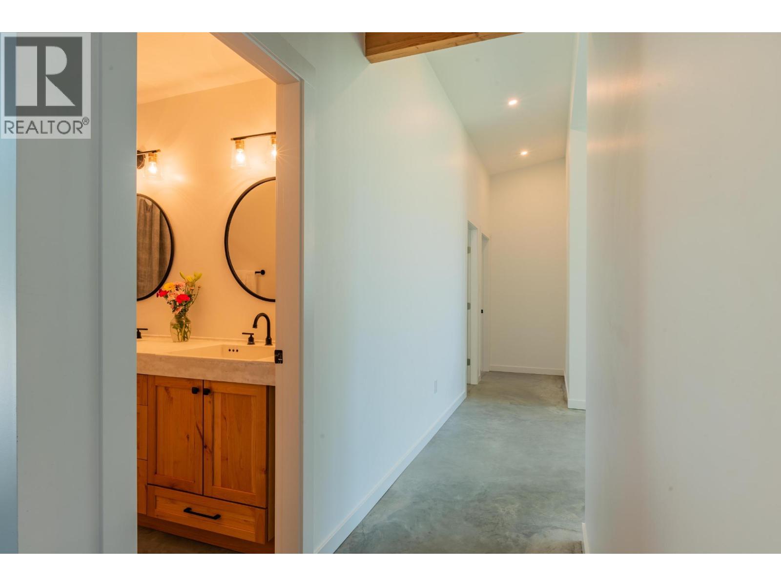 2335 Pass Creek Road, Castlegar, British Columbia  v1n 4t4 - Photo 51 - 10383434