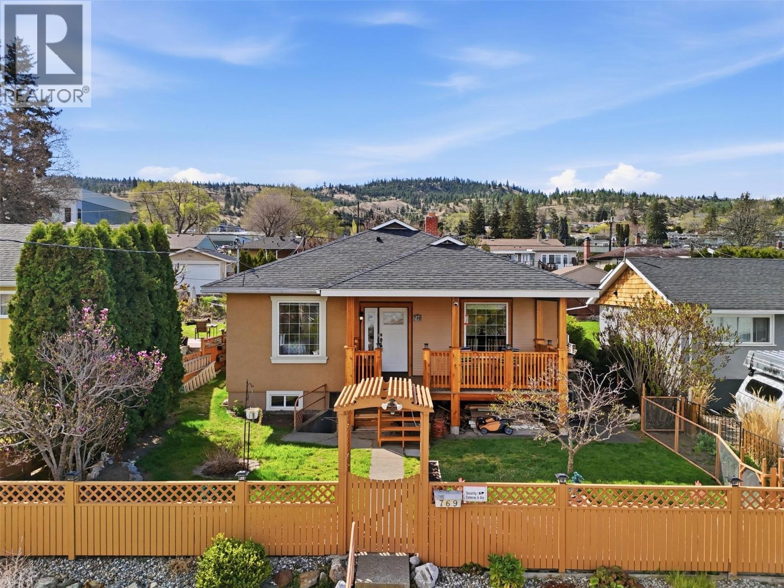 769 Douglas Street, Kamloops, British Columbia  V2C 3C7 - Photo 2 - 10378532