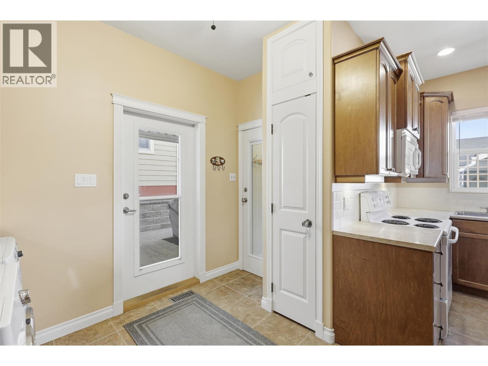 769 Douglas Street, Kamloops, British Columbia  V2C 3C7 - Photo 28 - 10378532